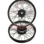 Ζάντες με μαύρα στεφάνια RACING BOY μαύρες ακτίνες, μαύρα κέντρα YAMAHA CRYPTON R-105