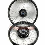 Ζάντες σετ UNION JAPAN μαύρο στεφάνι μαύρο κέντρο νίκελ ακτίνες με ρουλεμάν YAMAHA CRYPTON 105