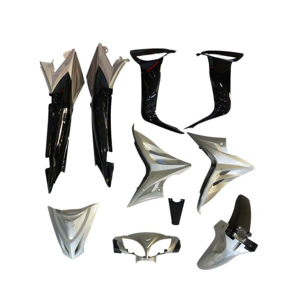 ΚΟΥΣΤΟΥΜΙ ΣΕΤ ΠΛΑΣΤΙΚΩΝ (10ΤΜΧ) ΑΣΗΜΙ-ΜΑΥΡΟ MODENAS GT135 HLD