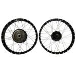 ΖΑΝΤΕΣ ΣΕΤ ΜΑΥΡΟ ΣΤΕΦΑΝΙ ΜΑΥΡΟ ΚΕΝΤΡΟ ΝΙΚΕΛ ΑΚΤΙΝΕΣ ΤΡΥΠΗΤΕΣ YAMAHA CRYPTON X 135 W STANDARD