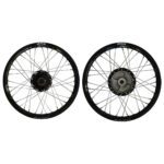 ΖΑΝΤΕΣ ΖΕΥΓΟΣ ΣΤΕΦΑΝΙΑ RCB RACING BOY ΜΑΥΡΑ ΚΕΝΤΡΑ ΝΙΚΕΛ ΑΚΤΙΝΕΣ YAMAHA CRYPTON T 110 / X 135