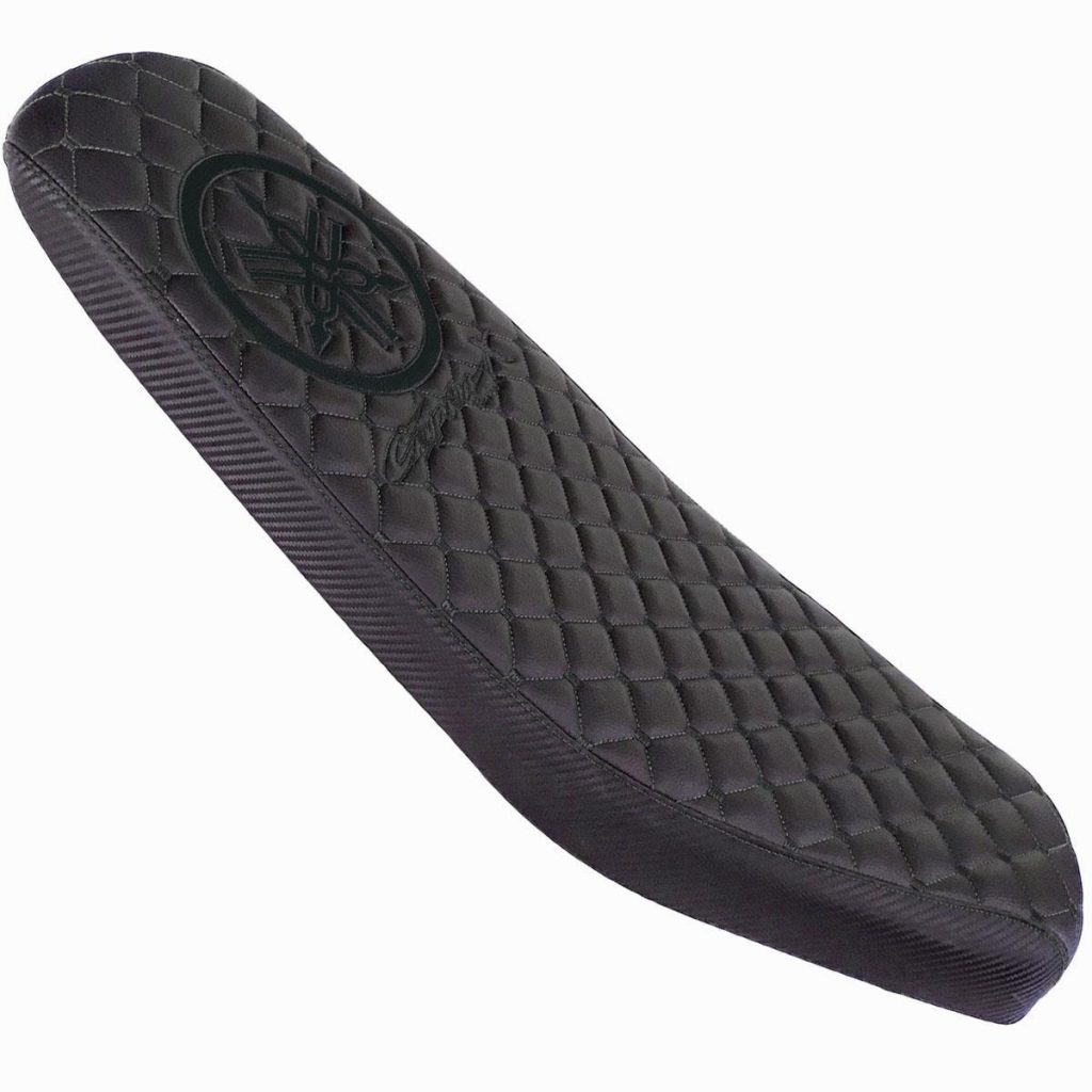 ΣΕΛΑ ΛΕΠΤΗ ΜΠΑΚΛΑΒΩΤΗ YAMAHA CRYPTON X 135 ΜΑΥΡΗ ΡΑΦΗ ΜΑΥΡΟ ΛΟΓΟΤΥΠΟ RACING