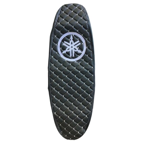 ΚΑΛΥΜΜΑ ΣΕΛΑΣ ΜΑΥΡΟ ΜΠΑΚΛΑΒΩΤΟ ΜΕ ΑΣΠΡΗ ΡΑΦΗ YAMAHA CRYPTON X 135