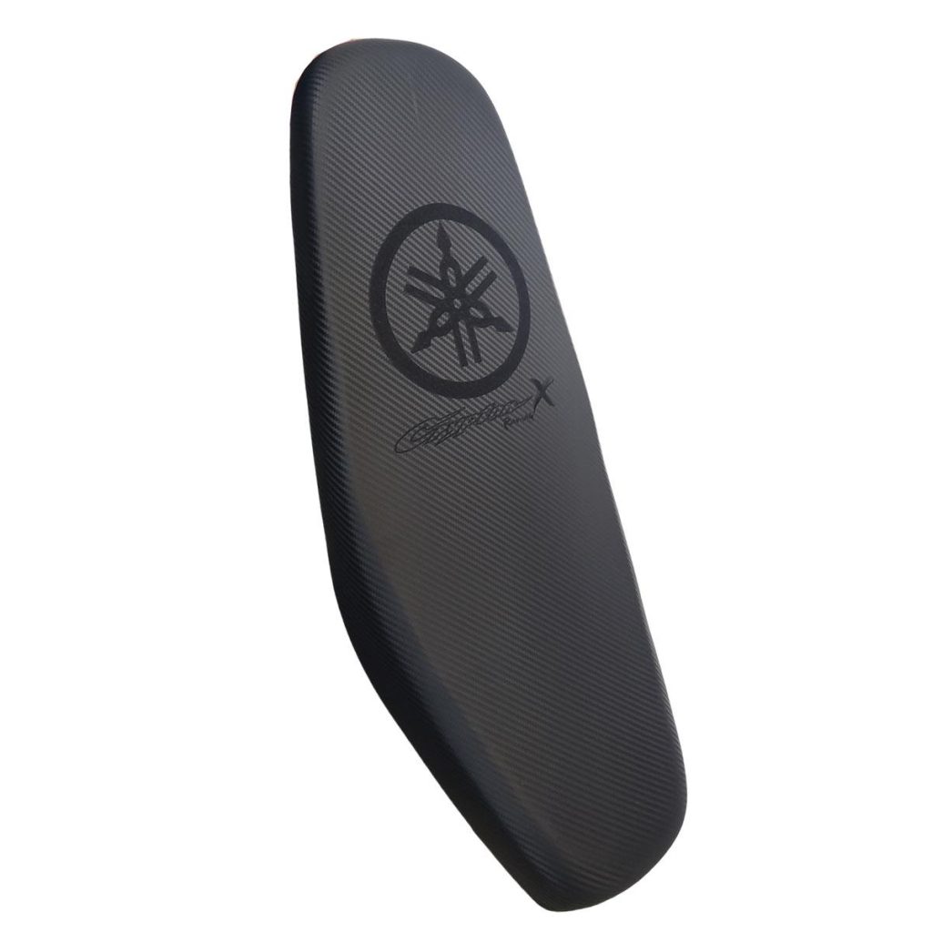 ΣΕΛΑ ΛΕΠΤΗ CARBON ΜΑΥΡΟ ΛΟΓΟΤΥΠΟ ΡΑΦΤΟ YAMAHA CRYPTON X 135 RACING