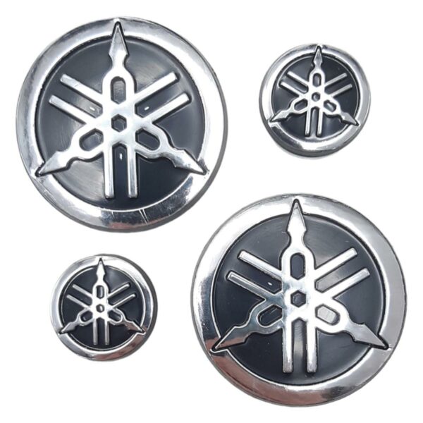 ΑΥΤΟΚΟΛΛΗΤΑ ΖΕΥΓΟΣ (4ΤΜΧ) ΕΜΒΛΗΜΑ 3D YAMAHA ΑΣΗΜΙ