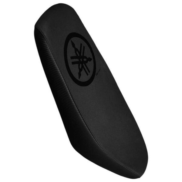 ΣΕΛΑ ΛΕΠΤΗ CARBON ΜΕ ΜΑΥΡΗ ΕΠΙΦΑΝΕΙΑ ΜΕ ΡΑΦΤΟ ΛΟΓΟΤΥΠΟ ΜΑΥΡΟ YAMAHA F1ZR / CRYPTON R 105 RACING