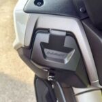 ΚΑΠΑΚΙ ΑΡΙΣΤΕΡΗΣ ΘΗΚΗΣ ΦΟΡΤΙΣΤΗ ΜΕ ΓΑΝΤΖΟ YAMAHA NMAX 125/155 V3 '25-'26